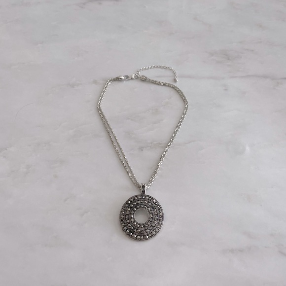 🎉SALE🎉Premier Designs Necklace and Pendant - Picture 2 of 8